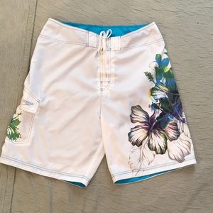NWOT Speedo board shorts SIZE 36